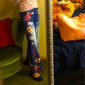 ❗️💲SALE💲❗️NWT 🌺 Easy breezy floral lounge pants 🌸